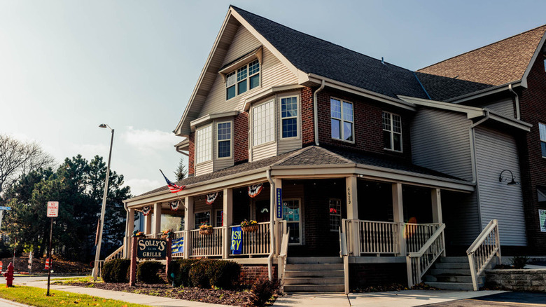 The exterior of Solly's Grille in Milwaukee, Wisconsin