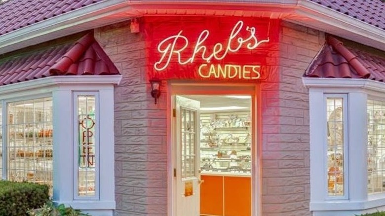 Exterior of Rheb's Candies