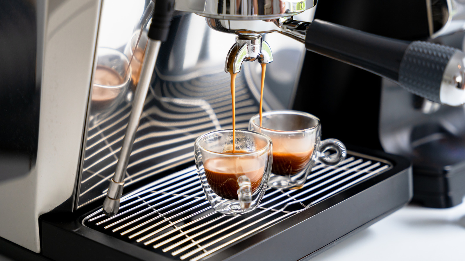 One Costco Coffee Machine Has Shoppers Swearing Off Cafés For Good