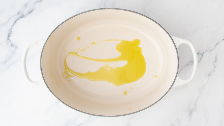 Drizzle of olive oil in large Dutch oven