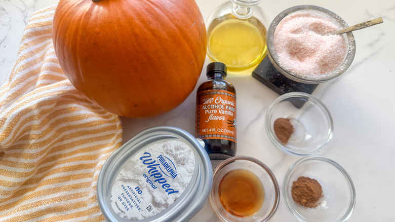 Pumpkin cream cheese ingredients