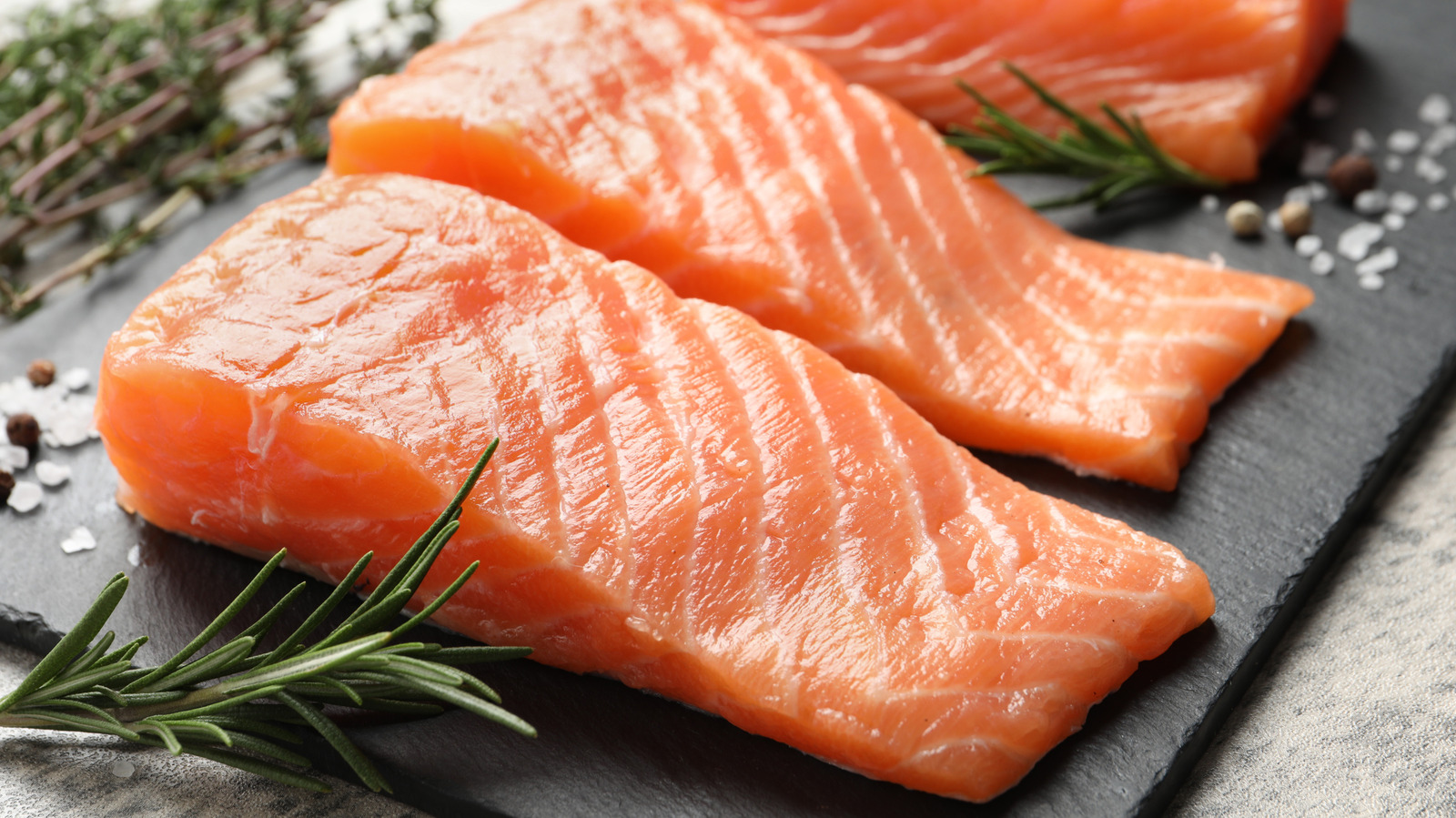 How Pesto Improves The Flavor Of Baked Salmon