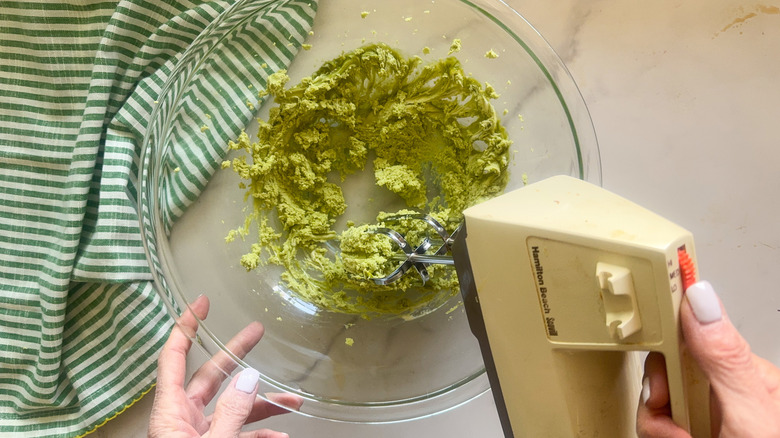 hand mixing the mascarpone