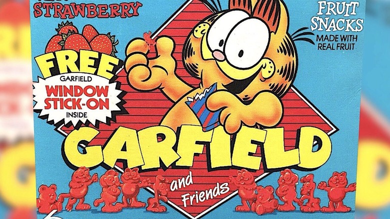 Box for Garfield and Friends fruit snacks with image of Garfield and snacks