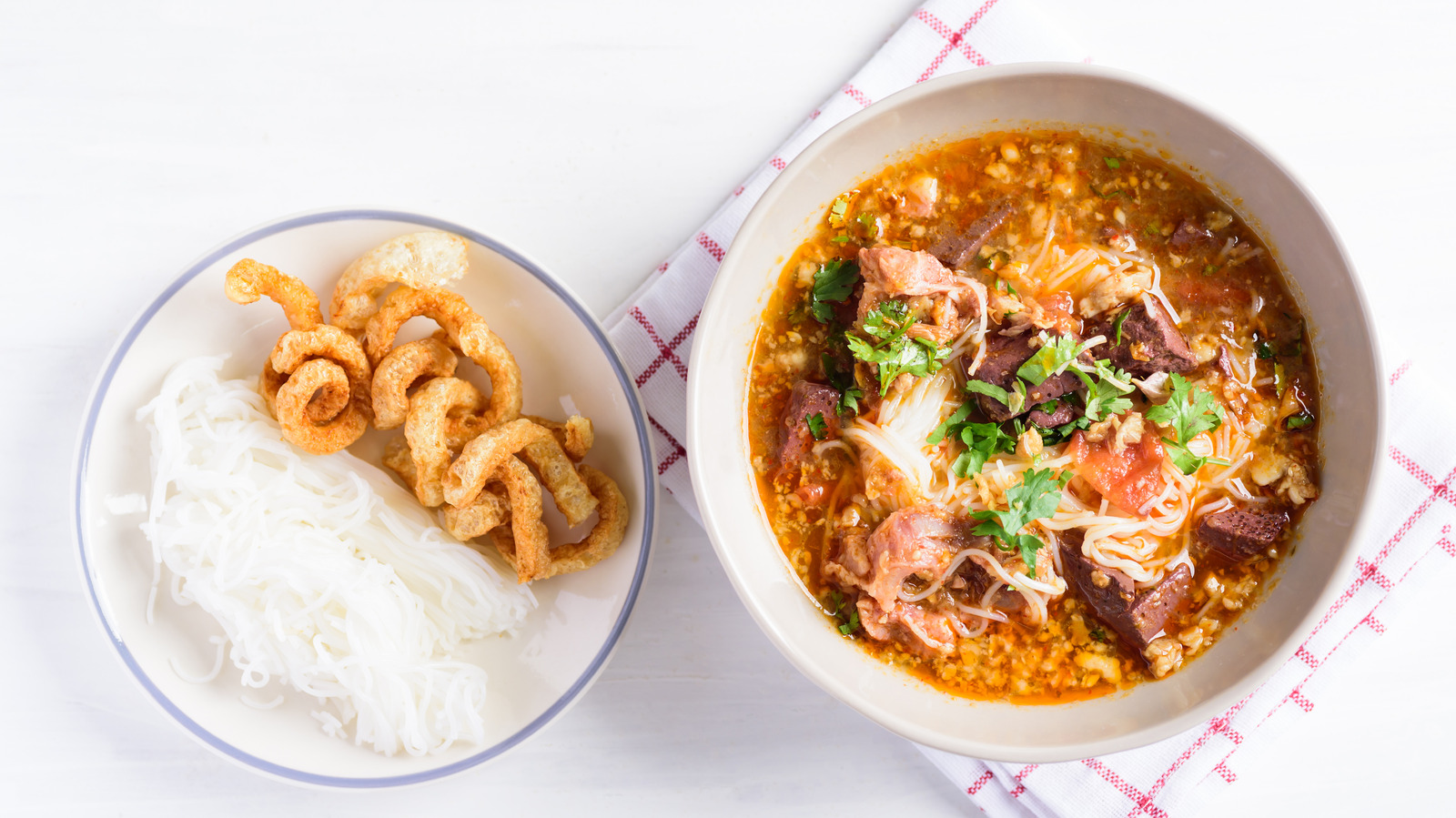 A Pakar Rind Use Pork Rinds As A Crunchy Topping Or Main Ingredient For Soup