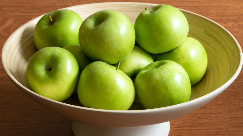 decorative fruit bowl