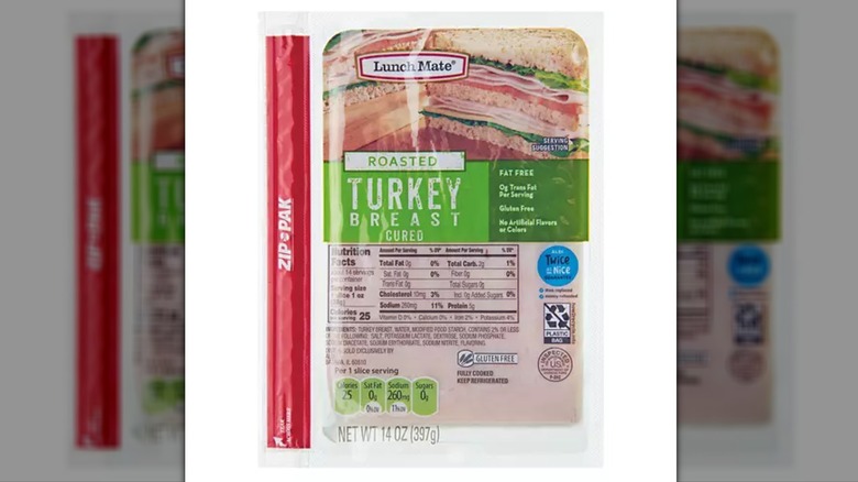 An image of Aldi's packaged Lunch Mate Roasted Turkey Breast