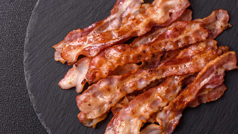 cooked crispy bacon pieces