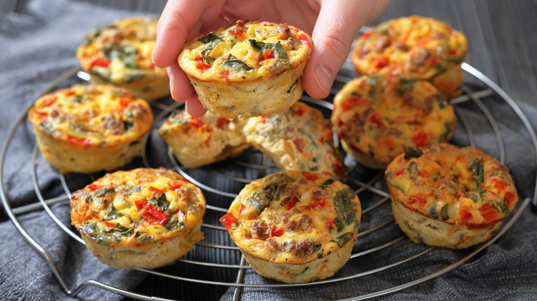 egg muffins on wire rack