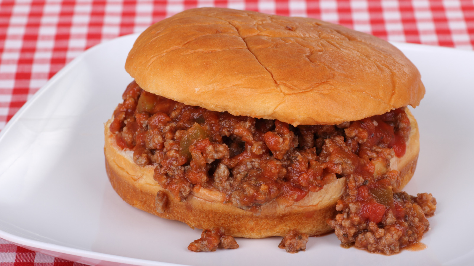 Erfinden Sie Sloppy Joes neu und geben Sie ihnen einen Pizza-Twist
