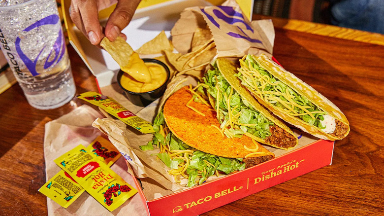 Taco Bell sauce collaboration with Omar Apollo