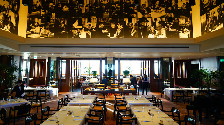 Interior view of New York Bar at the Park Hyatt Tokyo