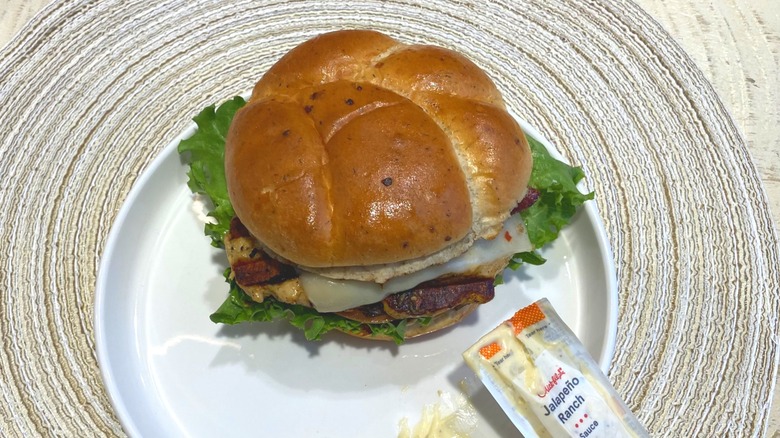 Chicken sandwich with ranch dip