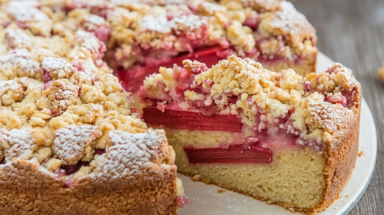 rhubarb cake