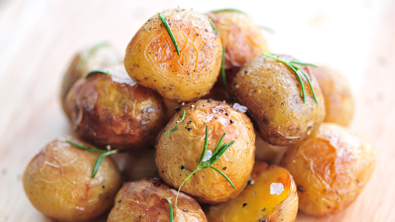 Small roasted potatoes with rosemary