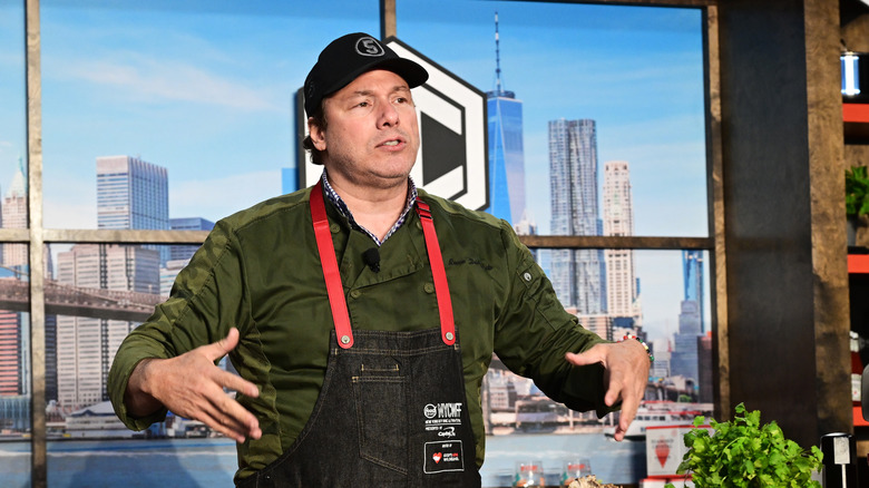 Rocco Dispirito cooking for audience