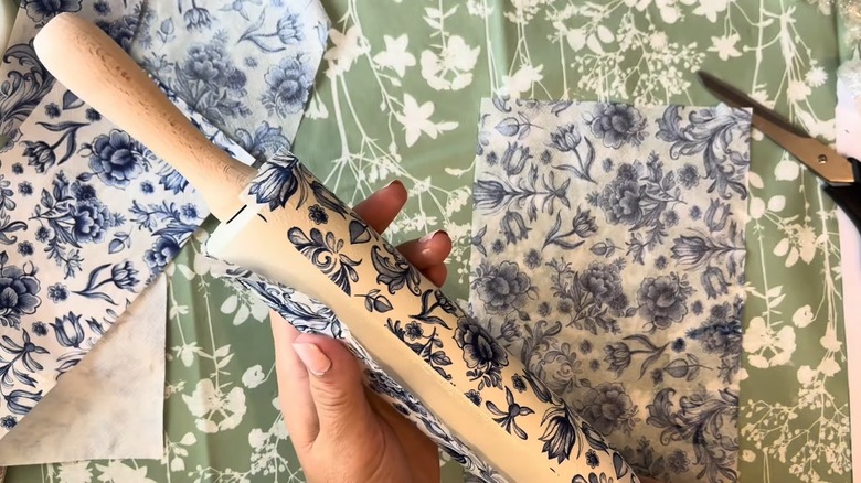 Rolling pin decorated with a patterned paper napkin