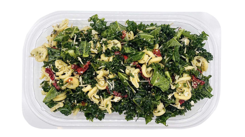 Mediterranean kale pasta salad