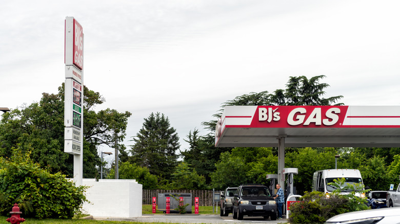 A BJ's gas station