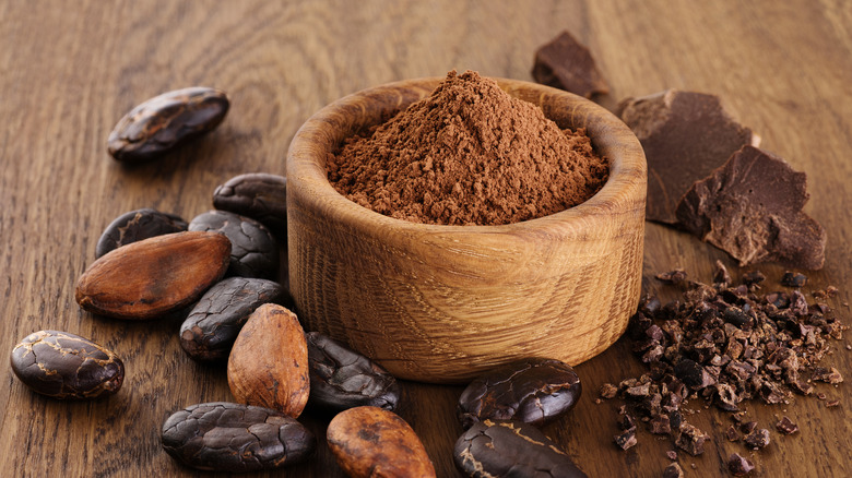 Cocoa beans and powder