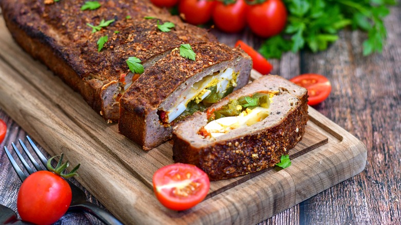 Meatloaf stuffed with veggies