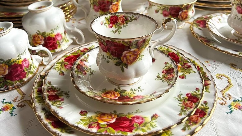 The Old Country Roses tea set from Royal Albert