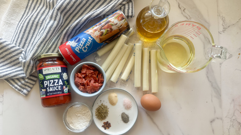 Pepperoni pizza mozzarella stick ingredients