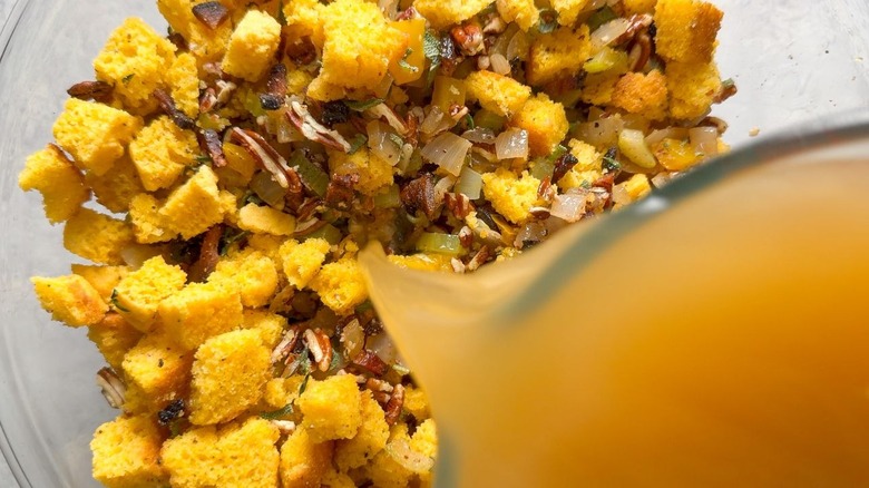 Adding chicken stock to cornbread dressing ingredients