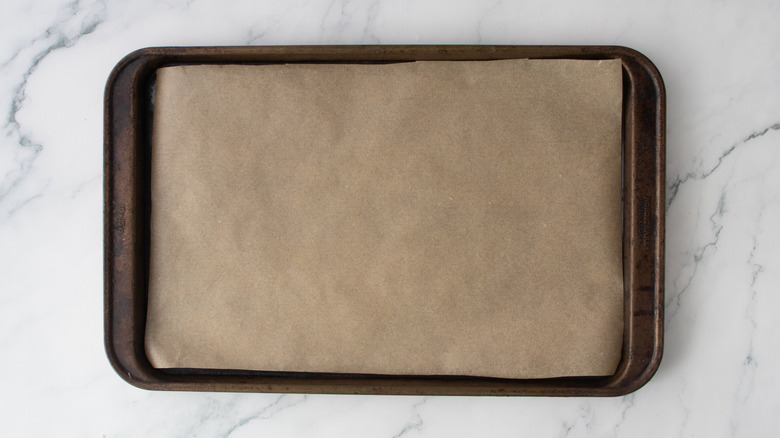 Baking sheet lined with parchment paper