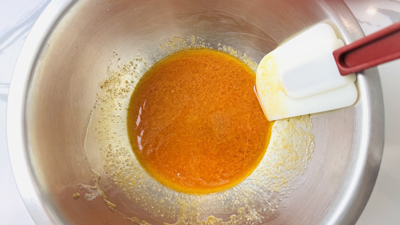 Buffalo sauce in bowl