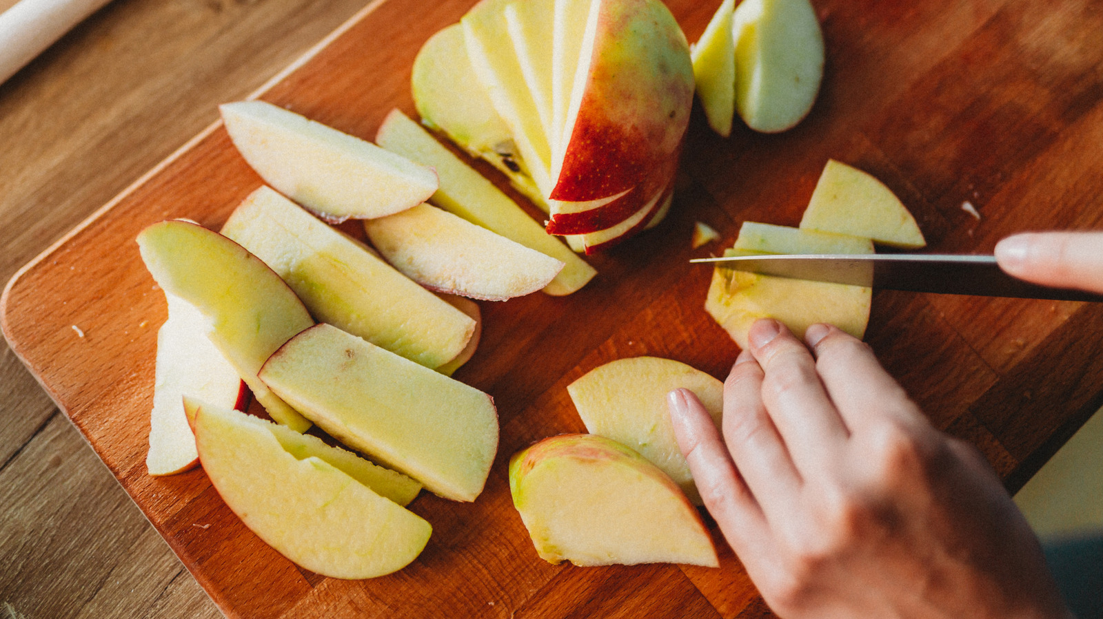 How to Keep Apple Slices from Browning