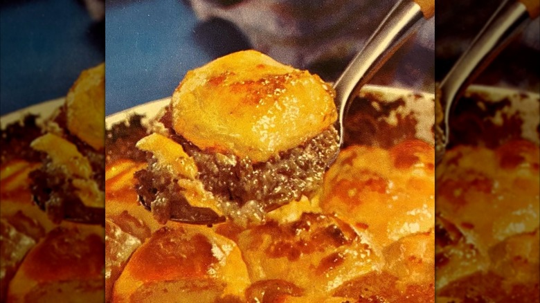 An illustration of Potato Pan-Burger from a cookbook