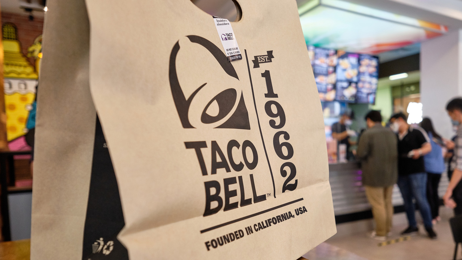 One Of The Worst Taco Bell Menu Items Is A Soggy, Beefy Disaster