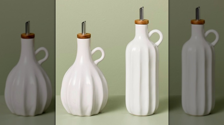 Stoneware Oil and Vinegar Set