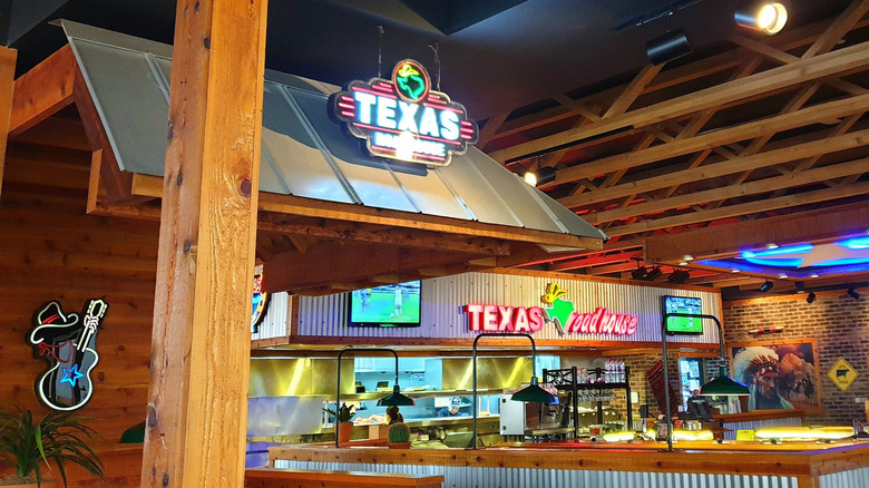 Inside of a Texas Roadhouse restaurant