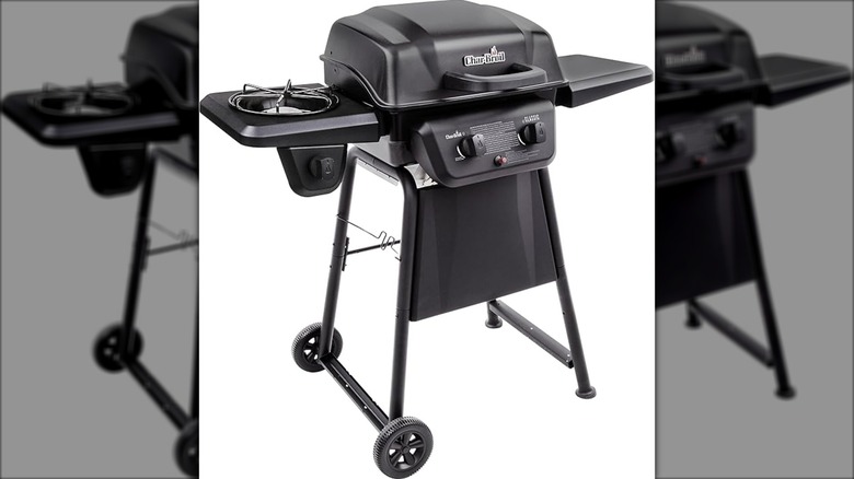 The Char-Broil gas grill with side burner