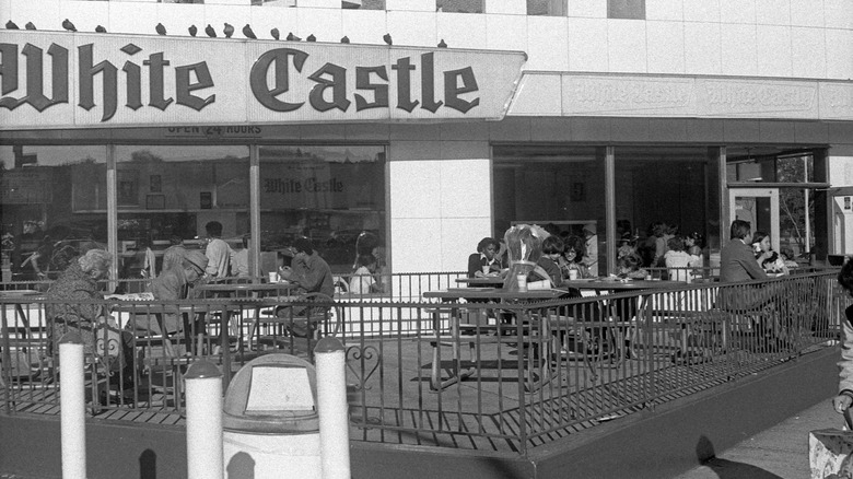 Black and white photo of a White Castle in 1980