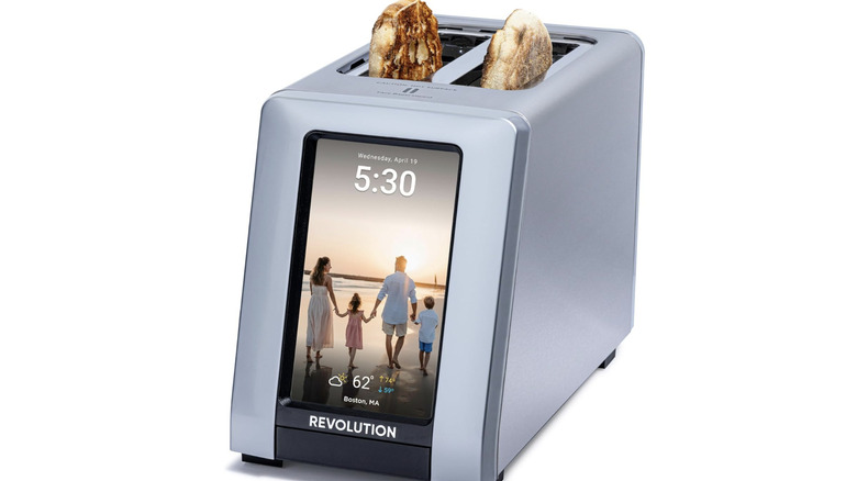 Product image of Revolution R180 Connect Plus 2-Slice Touchscreen Toaster
