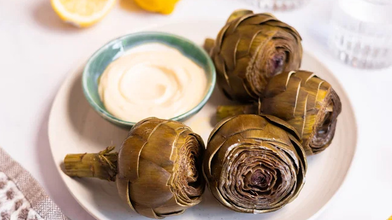 Steamed artichokes with dipping sauce