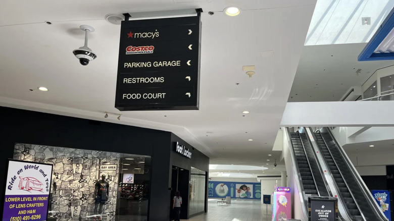 Sign to the Newark Costco location inside of the Newport Mall