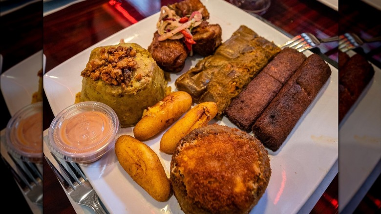 Bandeja Boricua from El Rinconcito de Santa Barbara