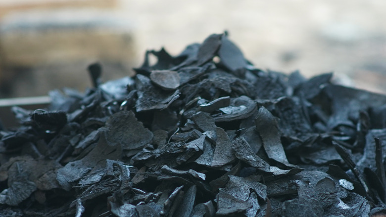 coconut shell charcoal made of husks