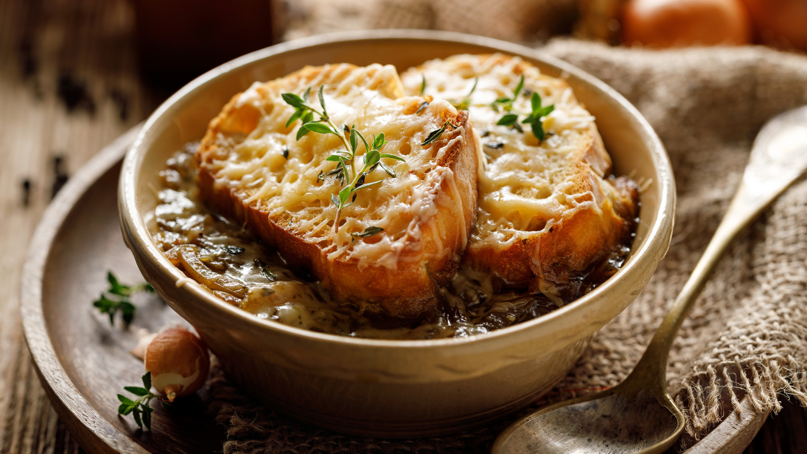 The Absolute Best Onion Variety For French Onion Soup