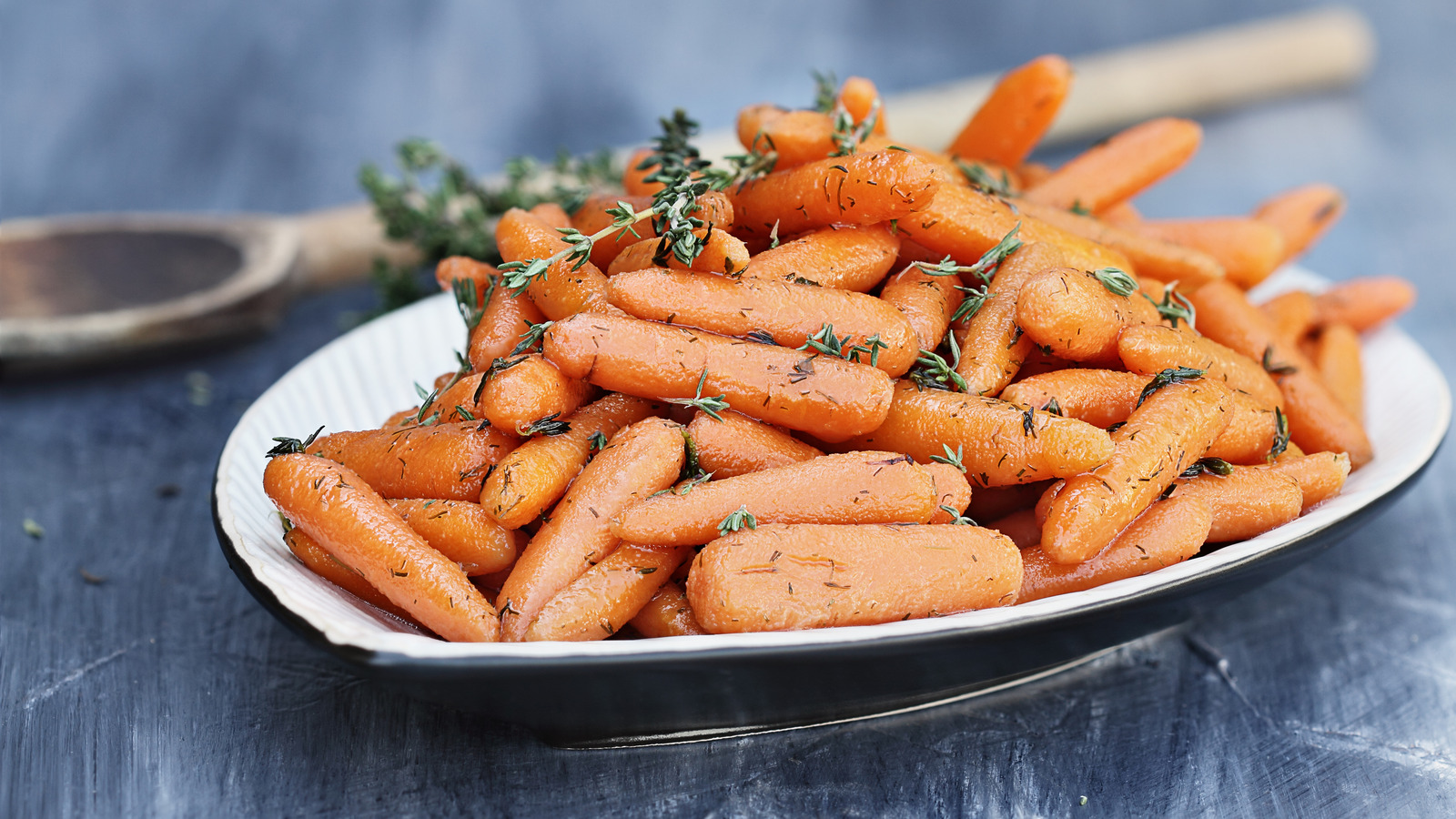 The Absolute Best Sugar To Add To Your Baby Carrots Glaze - Chowhound.