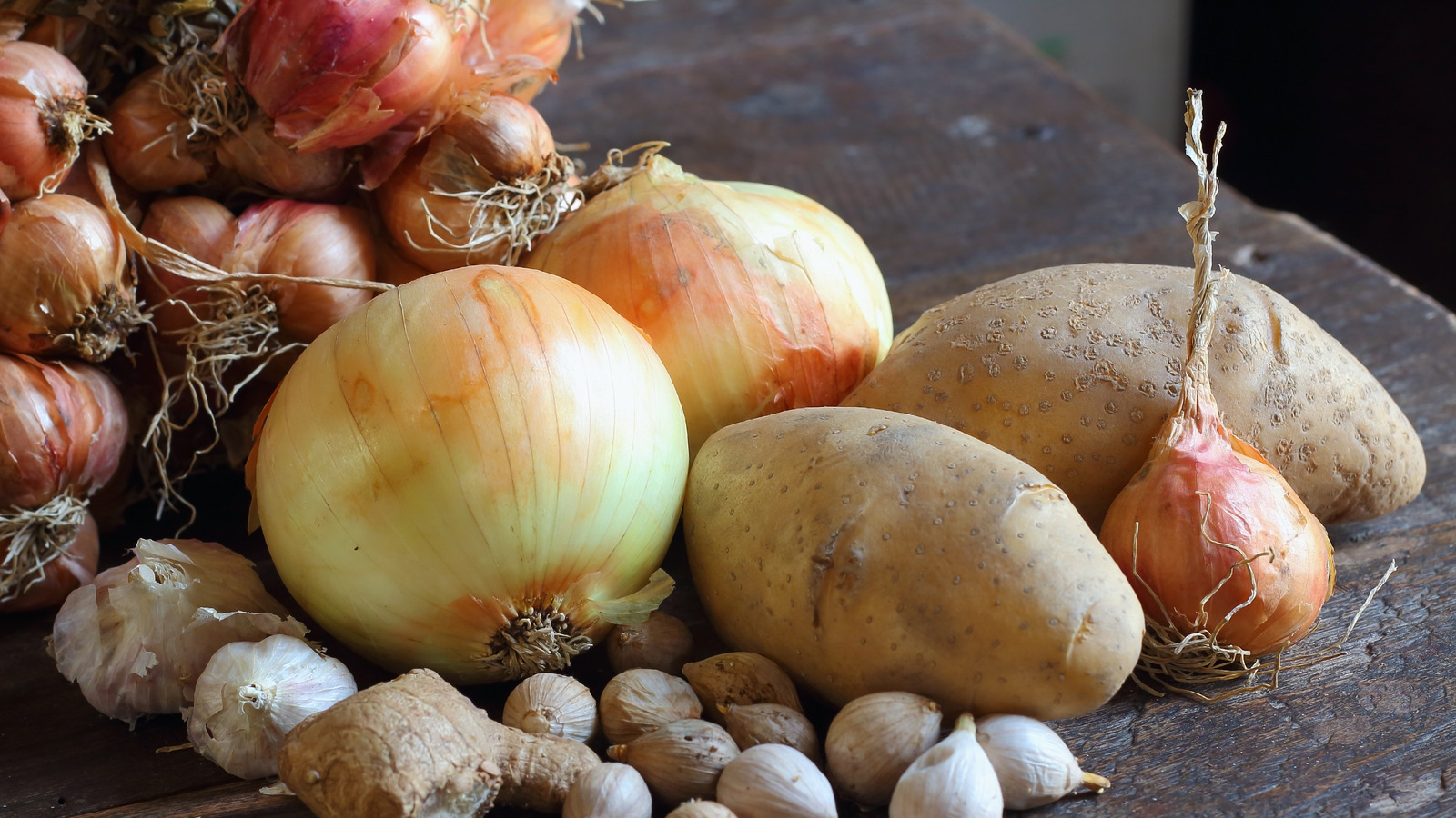 The Absolute Best Uses For Potato And Onion Peels