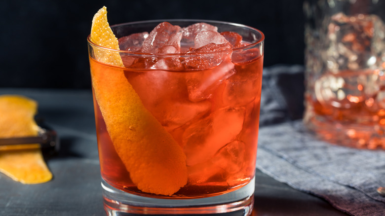 A Rosita cocktail served on the rocks.