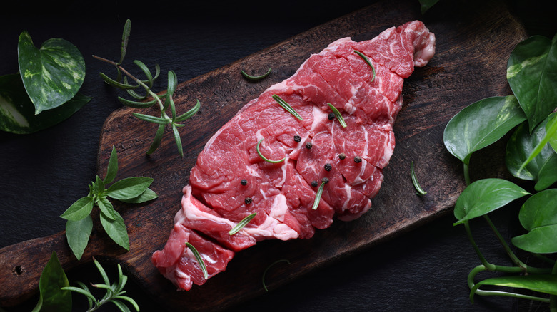 Rump steak with herbs