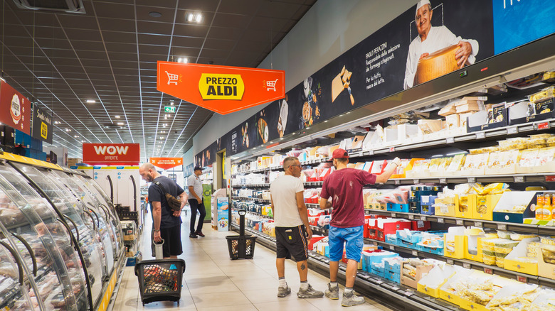 Aldi store aisle