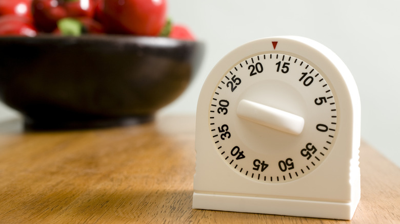 Cooking timer set to 15 minutes