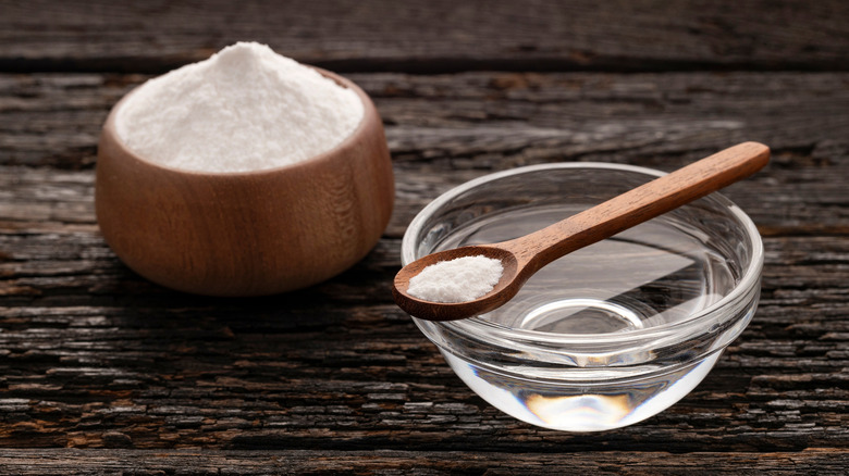 Baking soda and clear bowl